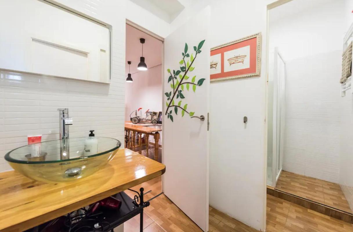 Encomienda Guest House マドリード エクステリア 写真