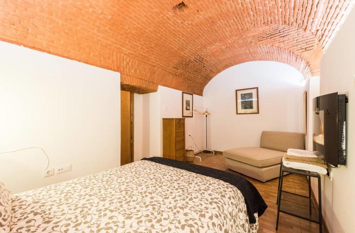 Encomienda Guest House マドリード エクステリア 写真