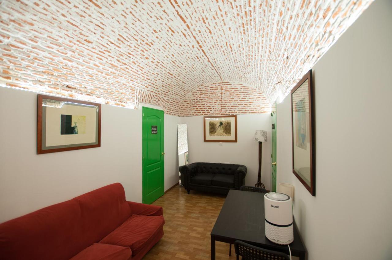 Encomienda Guest House マドリード エクステリア 写真